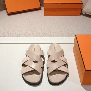 Hermès Flats Interwoven Slippers Sandals
